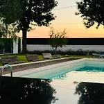 Leonardo Con Piscina Privata Tiggiano
