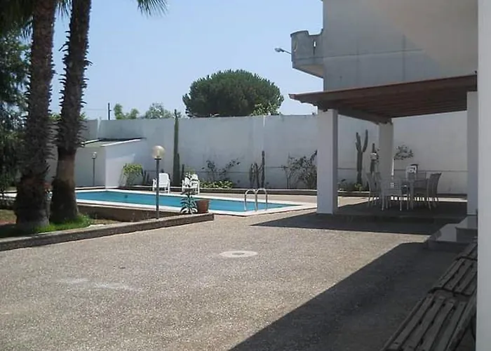 Leonardo Con Piscina Privata Tiggiano